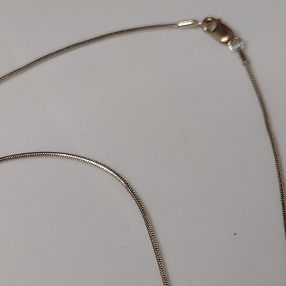 Very Awesome Colorful Plastic Necklace And Earring Set - Picture 7 of 12